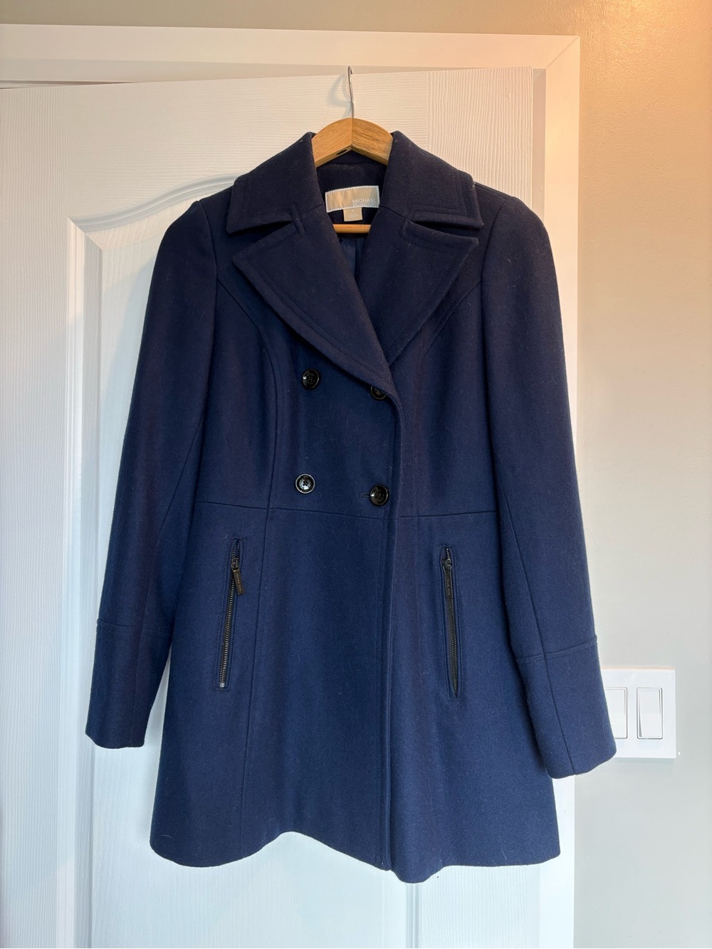 Michael Kors Wool Pea Coat in navy Blue Size 6 Like New